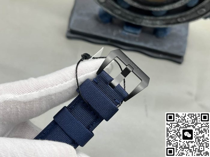 Replica Panerai Luminor PAM02319 VS Factory Date display - Image 9