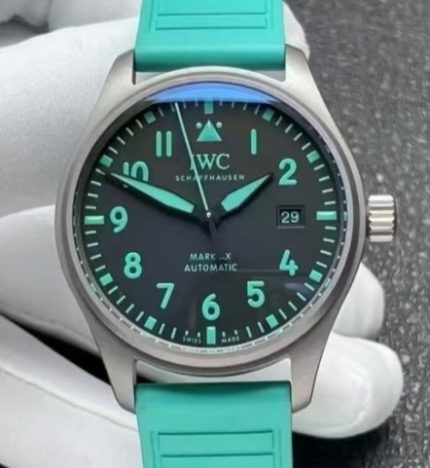 Replica IWC Pilot IW328210 M+ factory Green strap