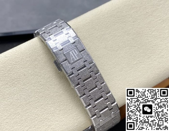Replica Audemars Piguet Royal Oak 26239BC.GG.1224BC.01 OM Factory Silver grey dial - Image 9