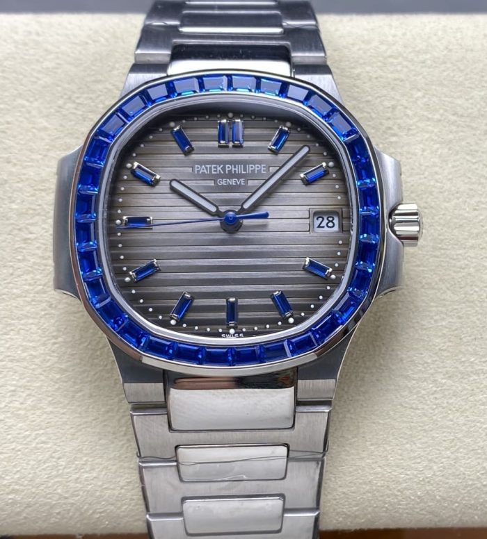 Replica Patek Philippe Nautilus 5711 GR Factory Transparent case back - Image 1