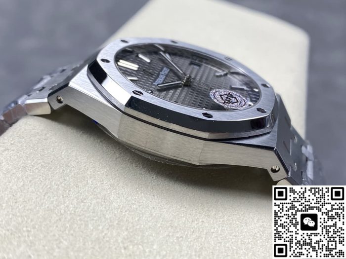 Replica Audemars Piguet Royal Oak 15500ST.OO.1220ST.02 APS Factory Stainless Steel - Image 4