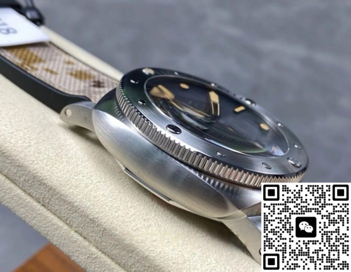 Replica Panerai Submersible PAM01518 VS Factory Stainless Steel Case - Image 5