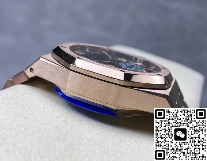 Replica Audemars Piguet Royal Oak 26240OR.OO.1320OR.06 APS Factory Black Dial - Image 7