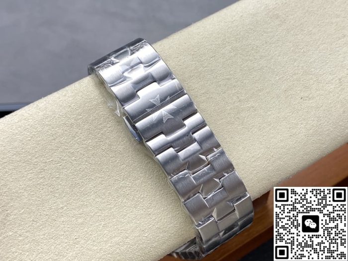 Replica Vacheron Constantin Overseas 4000V-B912 GR Factory stainless steel - Image 10