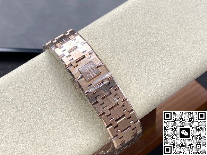 Replica Audemars Piguet Royal Oak 15400OR.OO.1220OR.03 APS Factory Gold Strap - Image 9