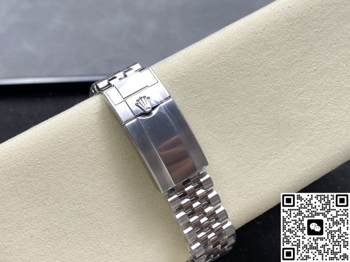Replica Rolex GMT-Master M126719 AR Factory Big calendar - Image 9