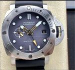 Replica Panerai Submersible PAM01323 VS Factory Luminous hour markers