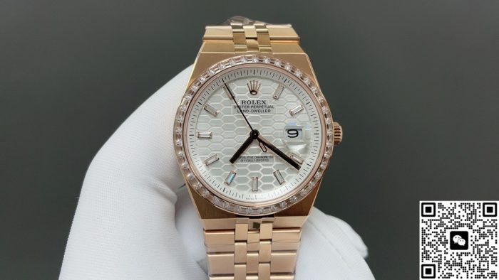 Replica Rolex Land-Dweller 127385TBR-0003 Date display - Image 2