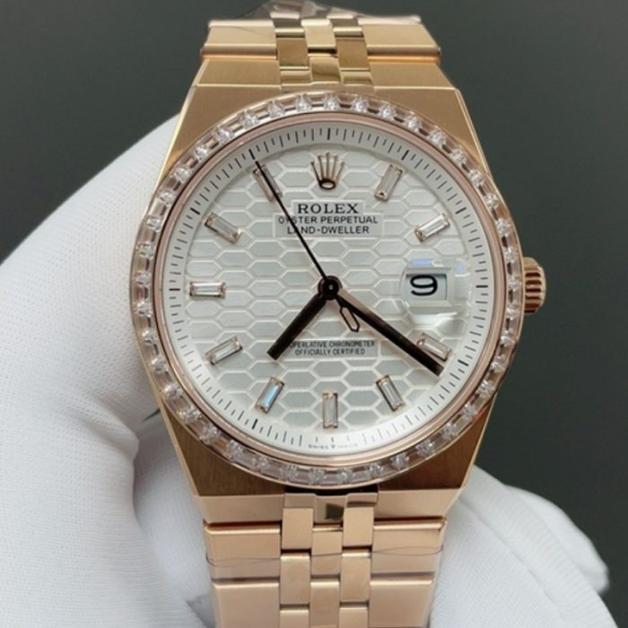 Replica Rolex Land-Dweller 127385TBR-0003 Date display - Image 1