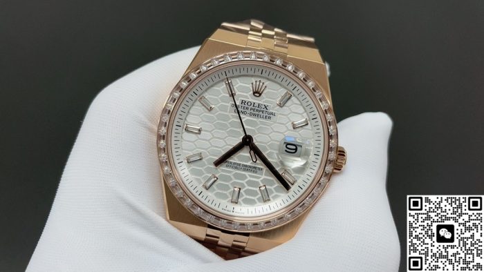 Replica Rolex Land-Dweller 127385TBR-0003 Date display - Image 5