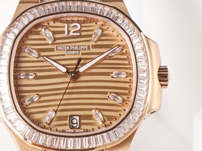 Replica Patek Philippe Nautilus 7014-1R-001 GR Factory Square dial - Image 3