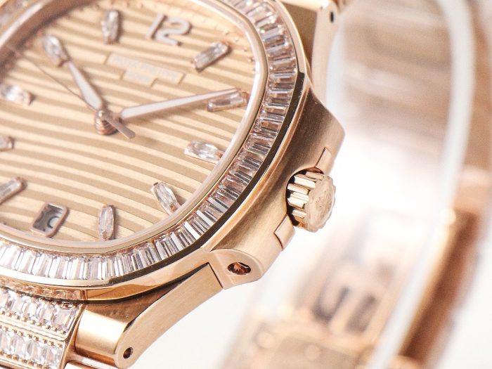 Replica Patek Philippe Nautilus 7014-1R-001 GR Factory Square dial - Image 5