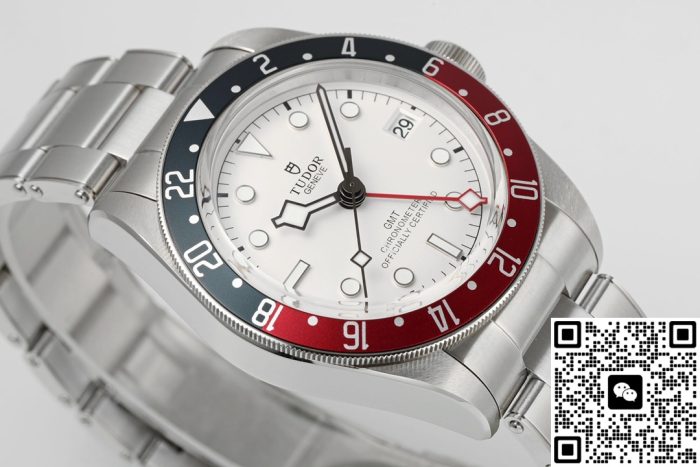 Replica Tudor Black Bay M79830RB-0010 ZF Factory Folding clasp - Image 5