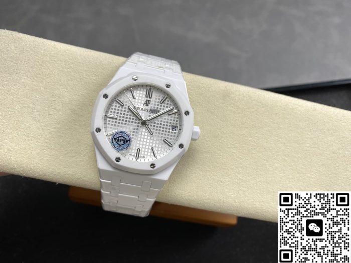Replica Audemars Piguet Royal Oak 15500 APS Factory Silver dial - Image 7