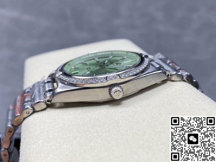 Replica Breitling Chronomat A10380591L1A1 BLS Factory Green Dial - Image 7
