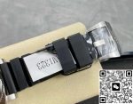 Replica Panerai Submersible PAM01323 VS Factory Luminous hour markers - Image 8