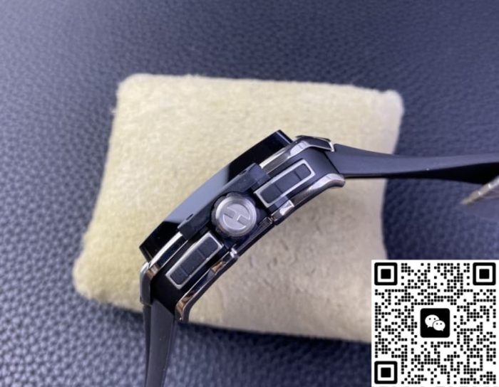 Replica Hublot SQUARE BANG UNICO 821.NM.0170.RX BB Factory Titanium case - Image 7