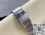 Replica Longines HydroConquest L3.790.4.56.6 GR Factory Date display - Image 17