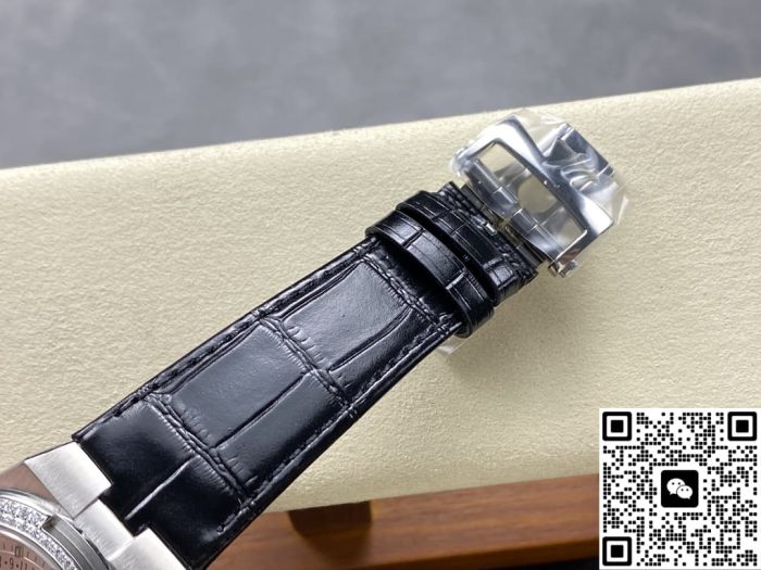 Replica Vacheron Constantin Overseas 4000V-B913 GR Factory Date display - Image 8