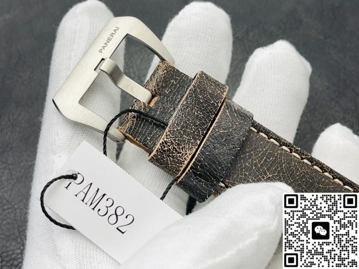 Replica Panerai Submersible PAM00382 VS Factory leather - Image 10