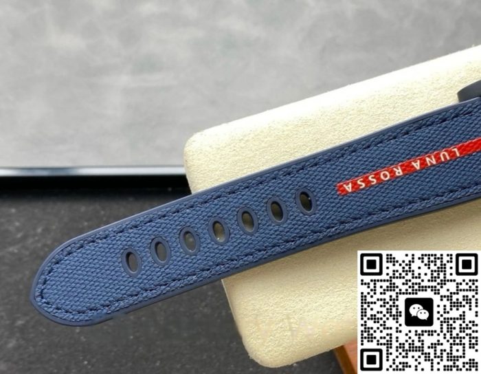Replica Panerai Submersible PAM01543 VS Factory Fabric strap - Image 10