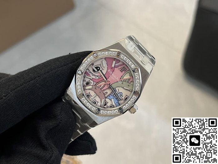 Replica Audemars Piguet Royal Oak Labubu collaboration OMF Factory diamond - Image 5