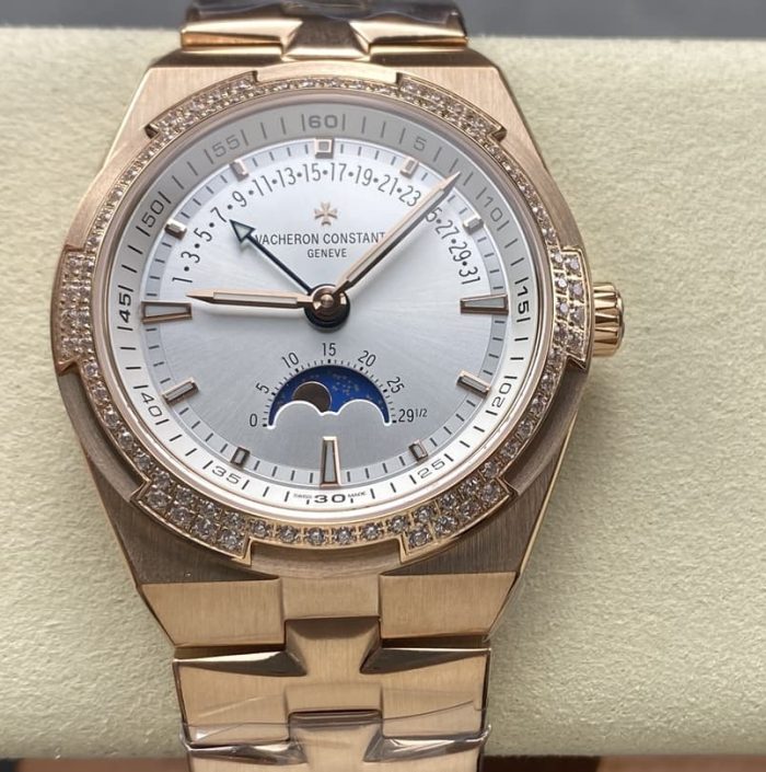 Replica Vacheron Constantin Overseas 4000V-B922 GR Factory White dial - Image 1