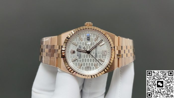 Replica Rolex Land-Dweller 127335-0001 Rose gold - Image 3