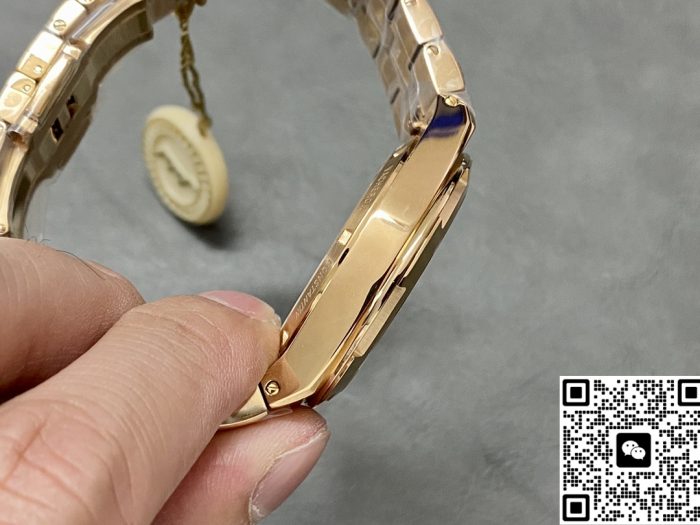 Replica Vacheron Constantin Overseas 4500V-210R-B705 PPF Factory Date display - Image 9