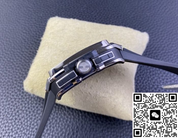 Replica Hublot SQUARE BANG UNICO 821.NX.0170.RX BB Factory Square dial - Image 8