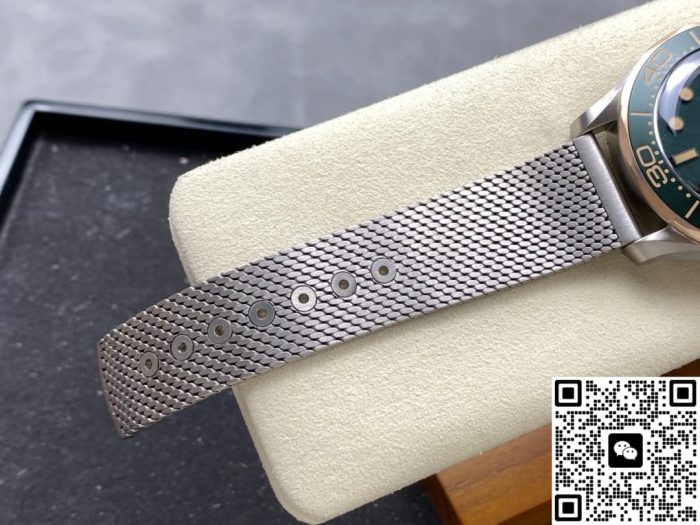 Replica Omega Seamaster 210.90.42.20.10.001 VS Factory Titanium - Image 7
