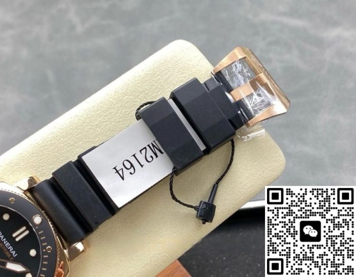Replica Panerai Submersible PAM02164 VS Factory Date display - Image 8