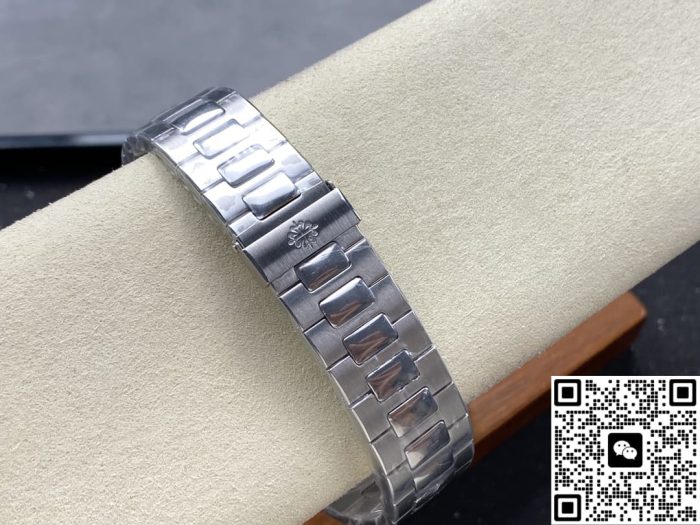 Replica Patek Philippe Nautilus 5990-1A-001 3K Factory Date display - Image 10
