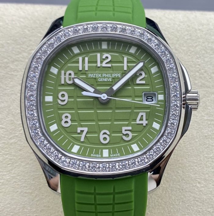 Replica Patek Philippe AQUANAUT 5267/200A-011 GR Factory Folding clasp - Image 1