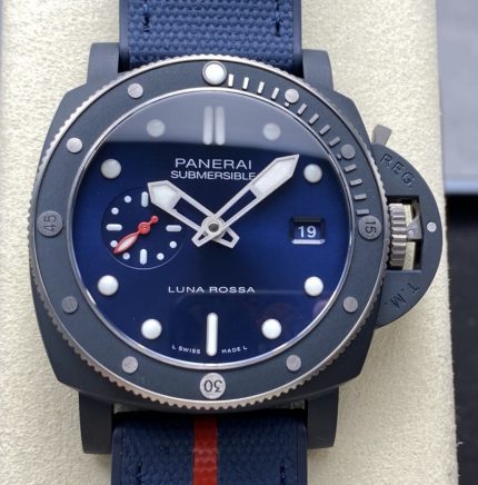 Replica Panerai Submersible PAM01466 VS Factory Date display