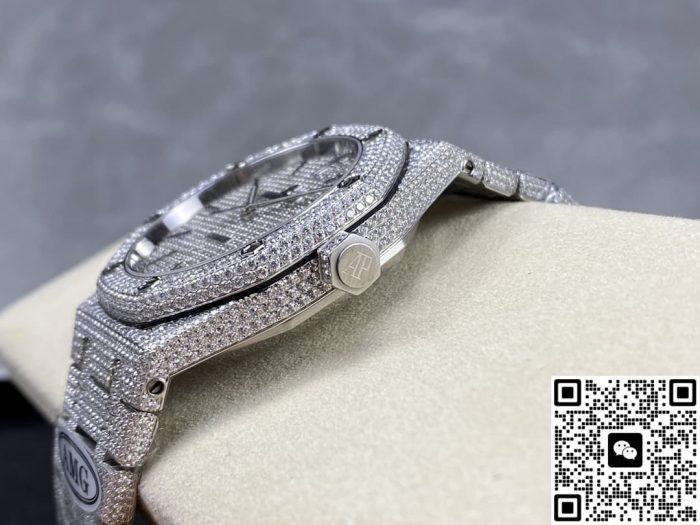 Replica Audemars Piguet Royal Oak 15400ST.010 AMG Factory Silver dial - Image 9