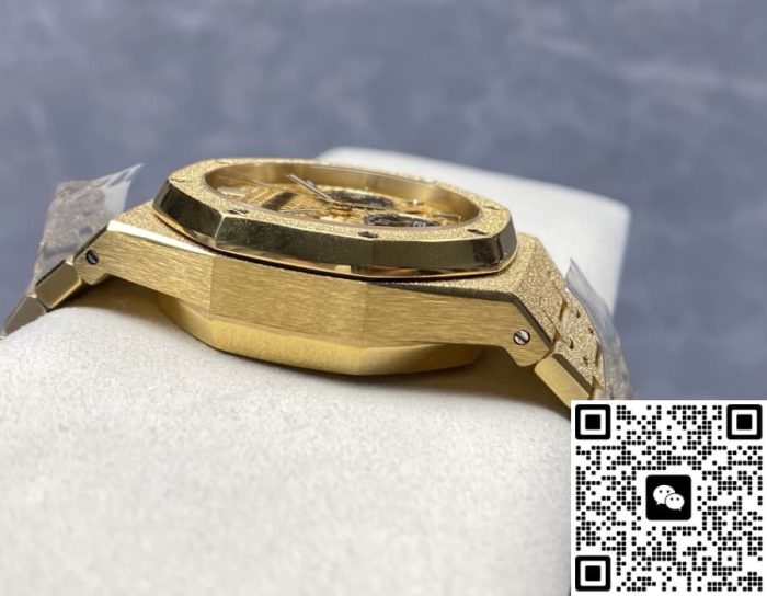 Replica Audemars Piguet Royal Oak 26240BA.GG.1324BA.01 OM Factory Hammered gold case - Image 8