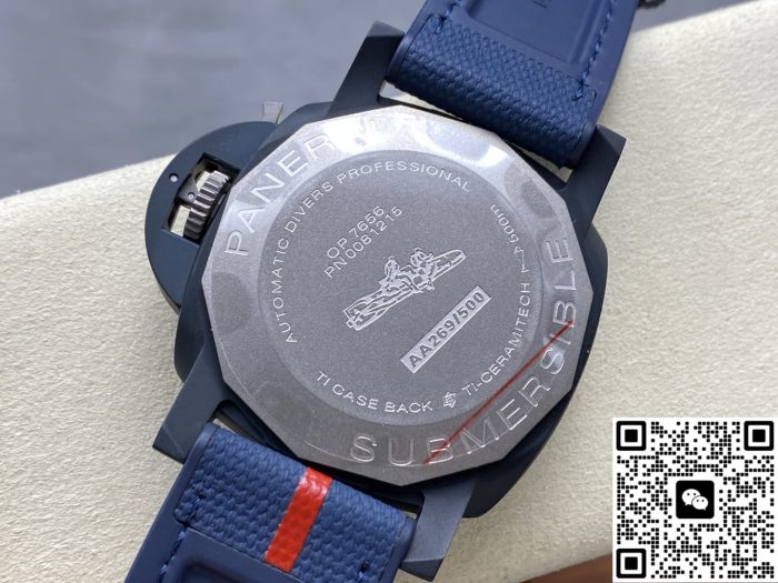 Replica Panerai Submersible PAM01466 VS Factory Date display - Image 9