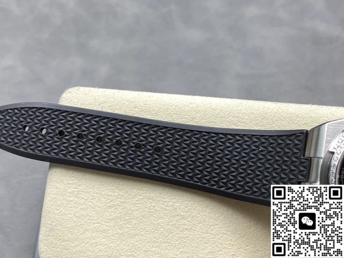Replica Vacheron Constantin Overseas 4000V-B915 GR Factory Black dial - Image 9