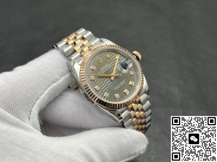 Replica Rolex Datejust m126231-0041 VS Factory Date display - Image 5