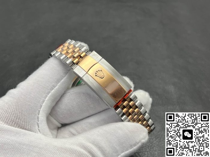 Replica Rolex Datejust m126231-0041 VS Factory Date display - Image 7