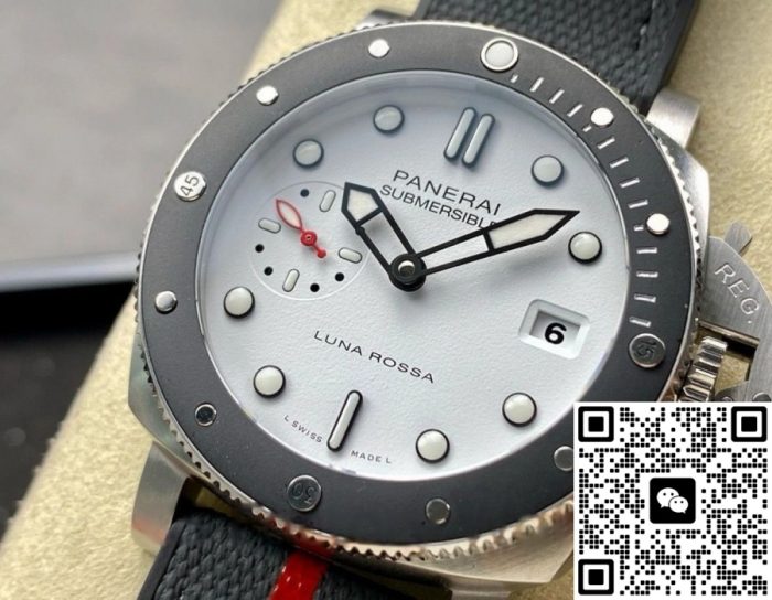Replica Panerai Submersible PAM01579 VS Factory Rubber strap - Image 4
