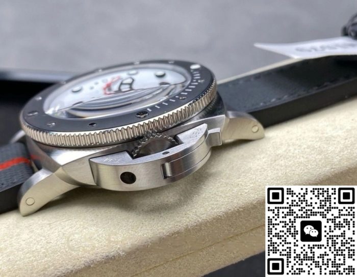 Replica Panerai Submersible PAM01579 VS Factory Rubber strap - Image 5