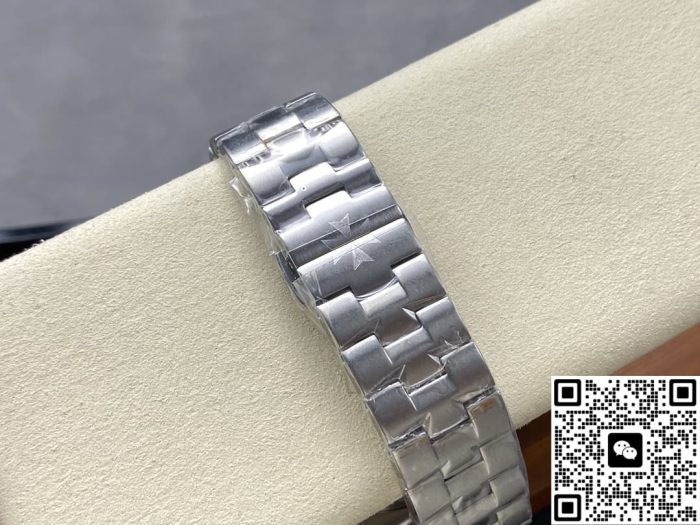 Replica Vacheron Constantin Overseas 4000V-B918 GR Factory diamond-set bezel - Image 9