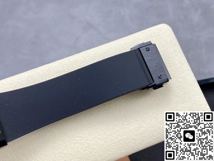Replica Hublot Classic Fusion 511.CX.1270.RX.MDM40 HB Factory Black ceramic case - Image 7