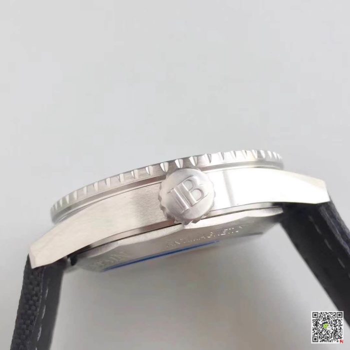 Replica Blancpain Fifty Fathoms Bathyscaphe 5000-1110-B52A ZF Factory Meteor Grey Dial - Image 6