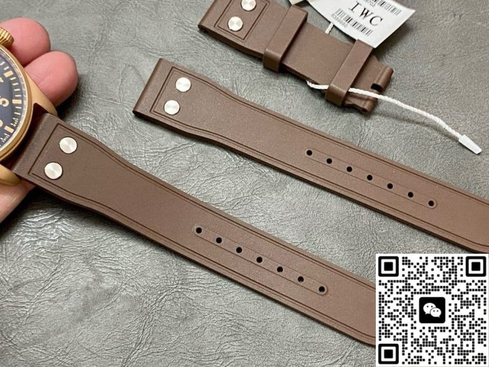 Replica IWC Pilot’s Watch IW329703-001 M+ Factory Black Dial - Image 7