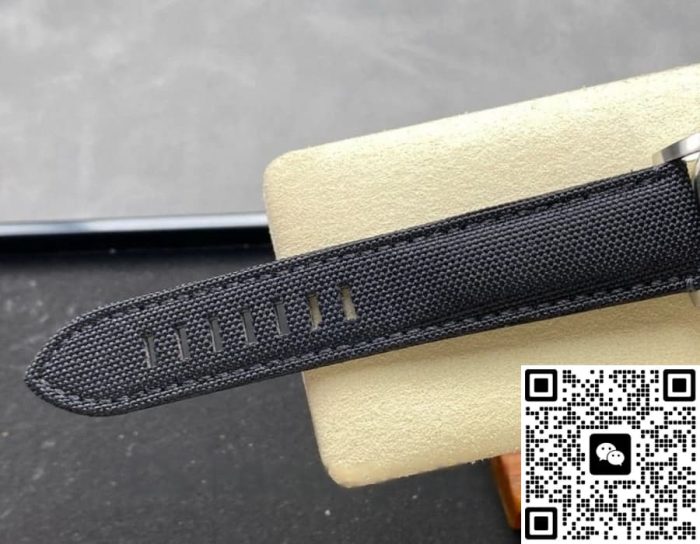 Replica Audemars Piguet CODE 11.59 26393BC.OO.A002KB.01 OMF Factory date display - Image 7