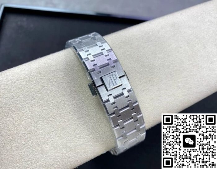 Replica Audemars Piguet Royal Oak 26730TI.OO.1320TI.04 R8 Factory Titanium case - Image 9