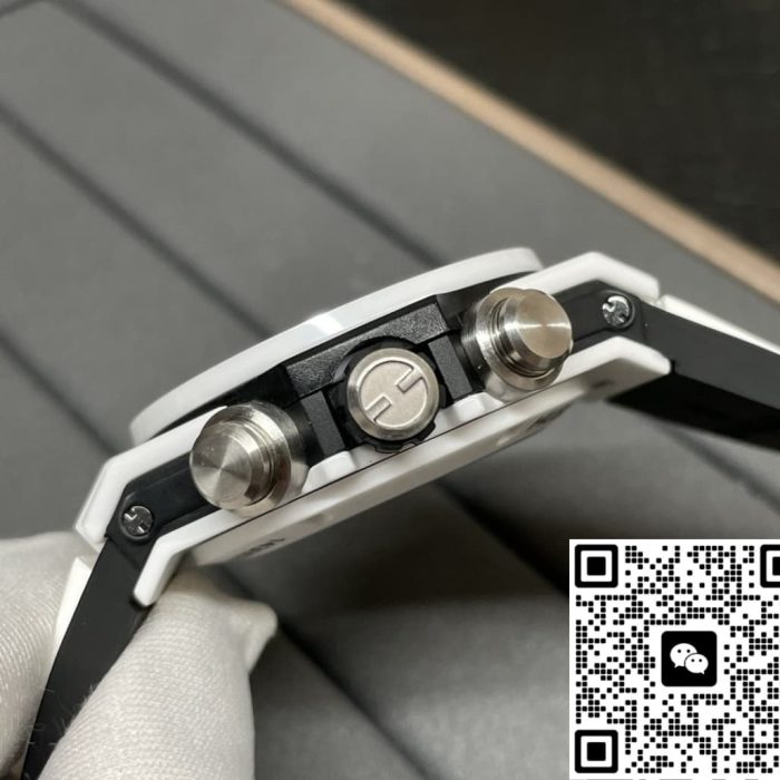Replica Hublot BIG BANG 441.HX.1171.RX BB Factory Black skeleton dial - Image 6